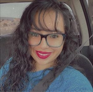 Meet your Posher, Rocio